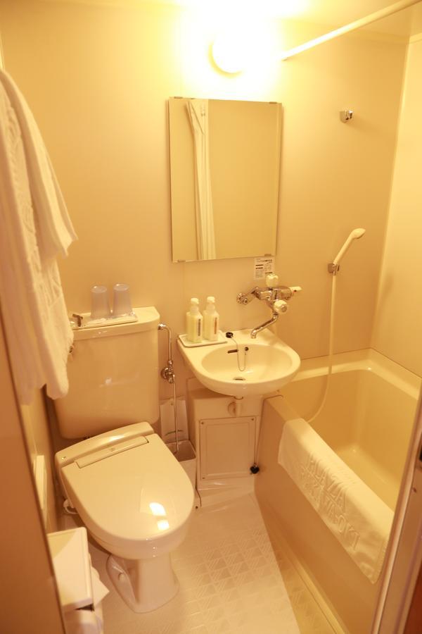 טסוצ'יורה Hotel Plaza Arakawaoki מראה חיצוני תמונה