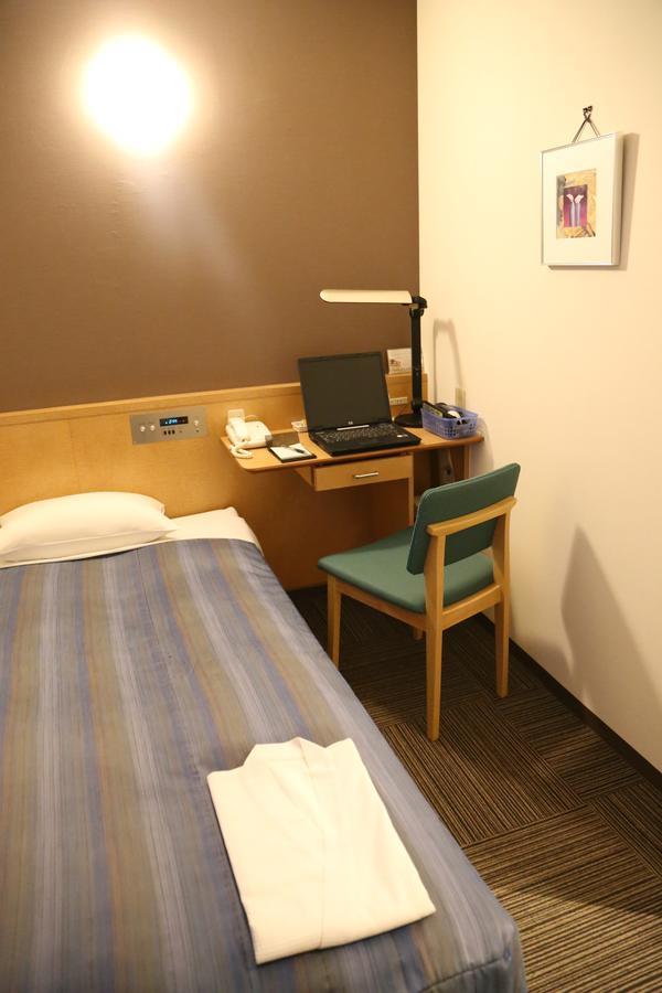טסוצ'יורה Hotel Plaza Arakawaoki מראה חיצוני תמונה