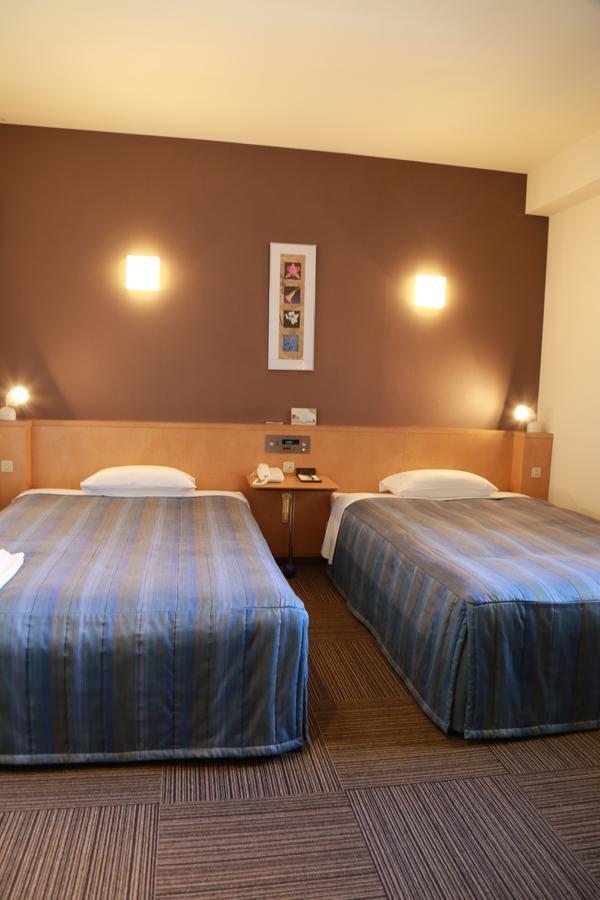 טסוצ'יורה Hotel Plaza Arakawaoki מראה חיצוני תמונה